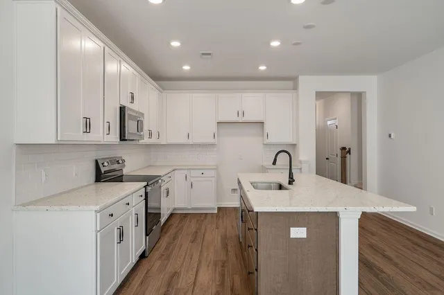 $324,990 | 448 Duskywing Drive, Goose Creek, SC 29445