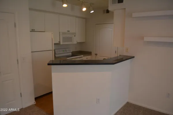 $1,600 | 1701 East Colter Street, Unit 313, Phoenix, AZ 85016