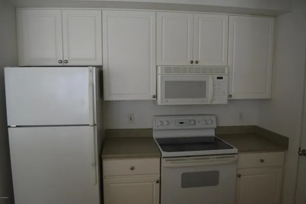 $1,600 | 1701 East Colter Street, Unit 313, Phoenix, AZ 85016