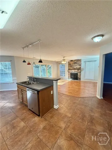 $2,500 | 15 Sandstone Court, Savannah, GA 31419