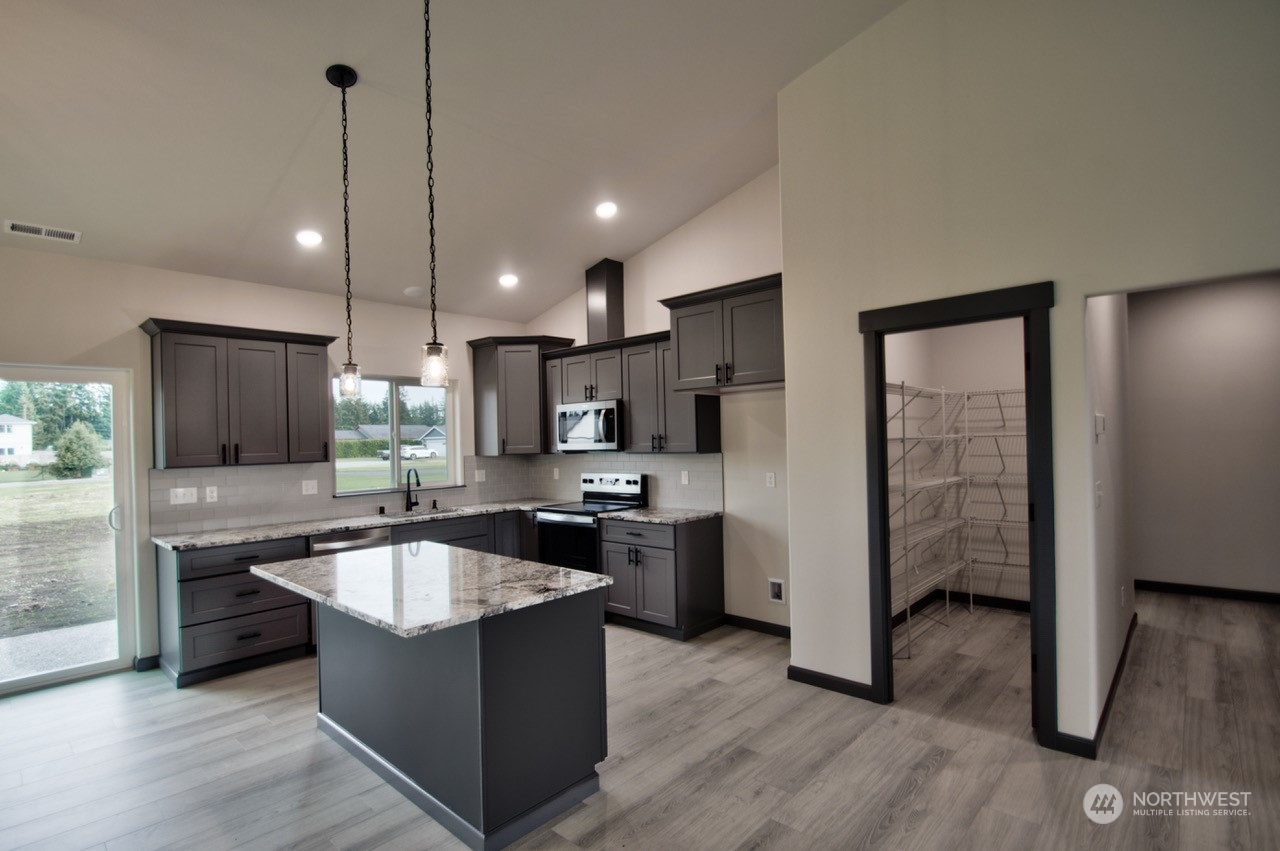 9232 179th Trail Southwest Rochester, WA 98579 - Photo 4 of 30 Gallery Image 4