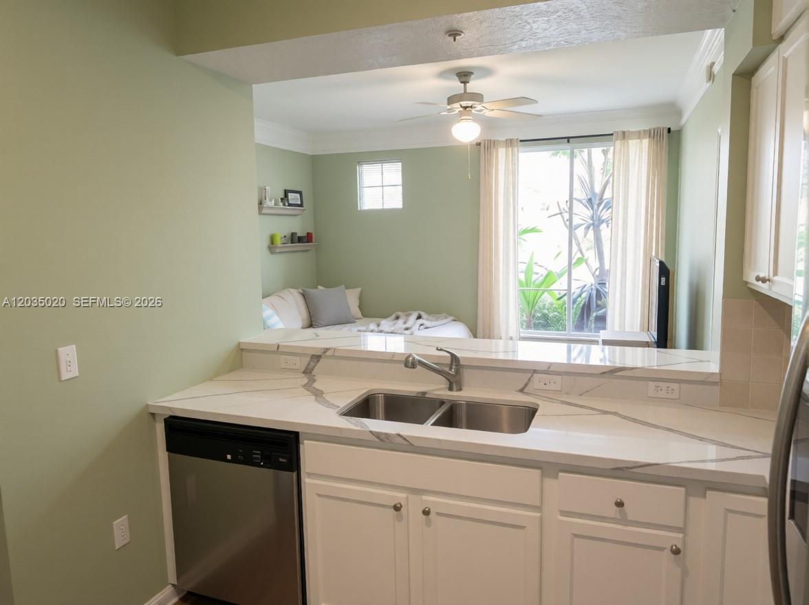 175 Galicia Way Jupiter, FL 33458 - Photo 3 of 10