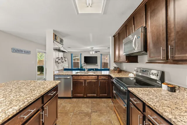 $559,999 | 2552 Lavendale Court, Austin, TX 78748