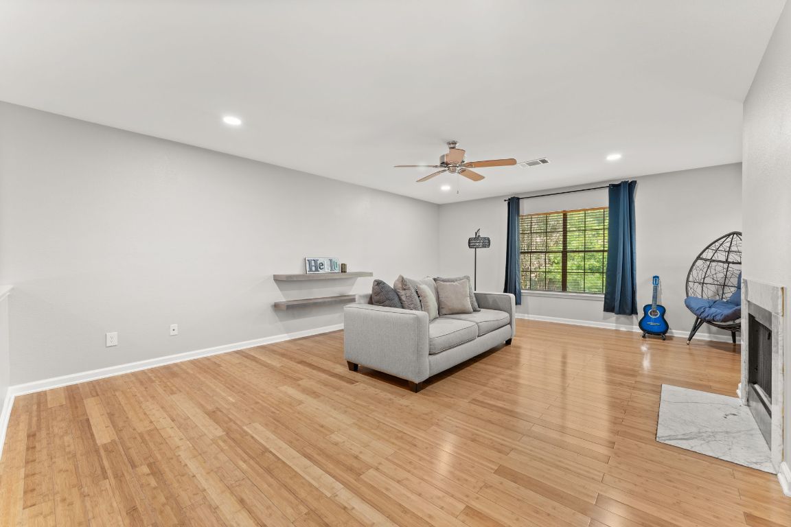 2552 Lavendale Court Austin, TX 78748 - Photo 18 of 35