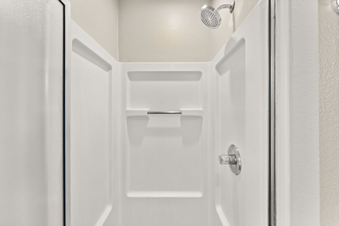 2552 Lavendale Court Austin, TX 78748 - Photo 23 of 35