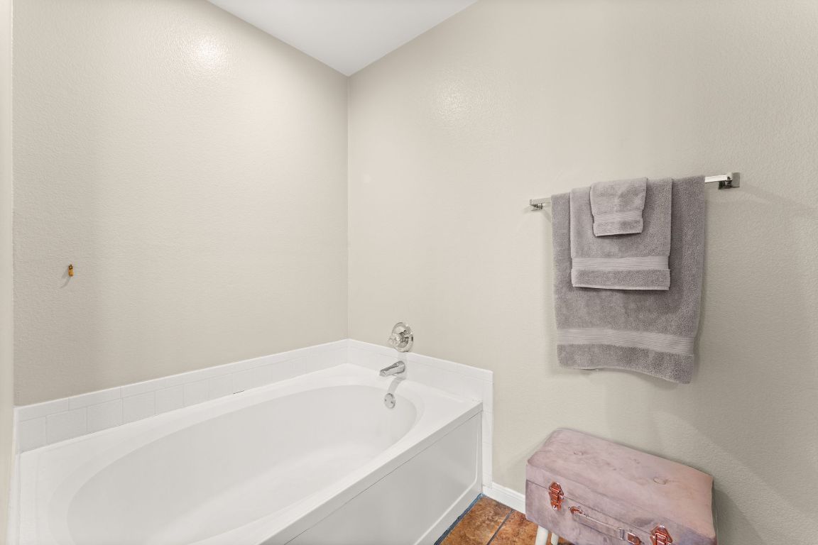 2552 Lavendale Court Austin, TX 78748 - Photo 24 of 35