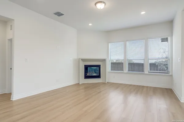 $3,275 | 604 Pony Bend, Boerne, TX 78006