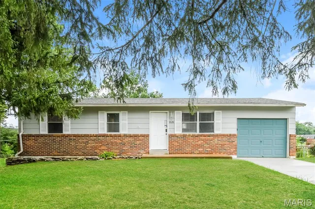 $1,905 | 1126 Airglades Drive, Arnold, MO 63010