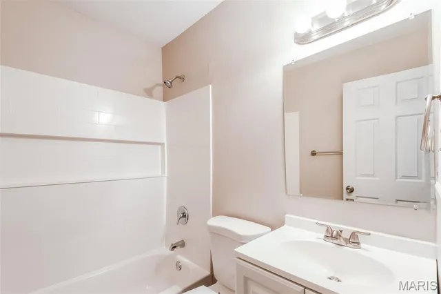 $1,905 | 1126 Airglades Drive, Arnold, MO 63010