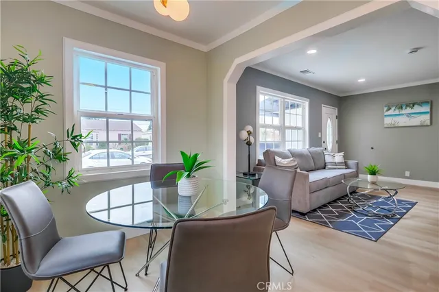 $869,500 | 2124 Baltic Avenue, Long Beach, CA 90810