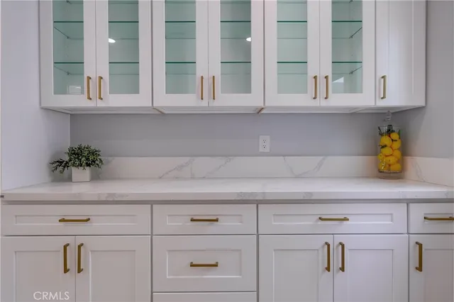 $869,500 | 2124 Baltic Avenue, Long Beach, CA 90810