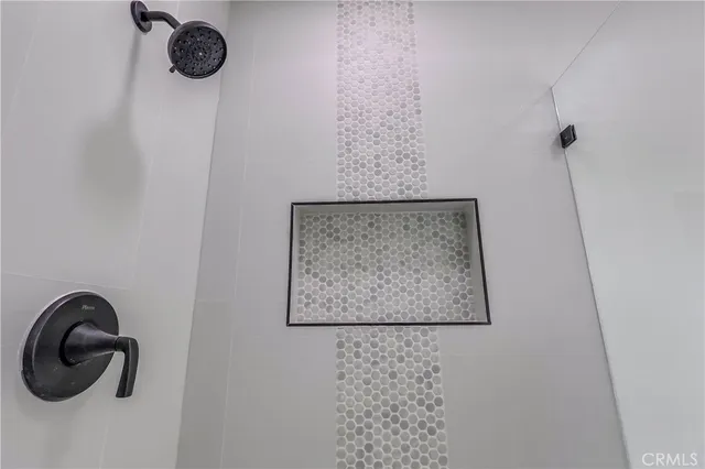 $869,500 | 2124 Baltic Avenue, Long Beach, CA 90810