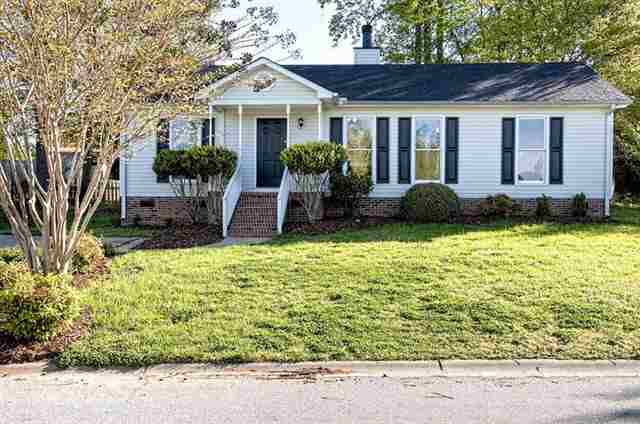 449 Timberview Lane Simpsonville, SC 29681 - Photo 1 of 18 Gallery Image 1