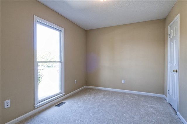 449 Timberview Lane Simpsonville, SC 29681 - Photo 13 of 18 Gallery Image 13