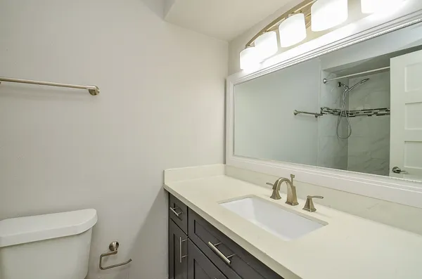 $2,250 | 12633 Memorial Drive, Unit 174, Houston, TX 77024