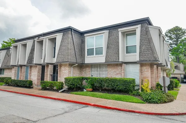 $2,250 | 12633 Memorial Drive, Unit 174, Houston, TX 77024