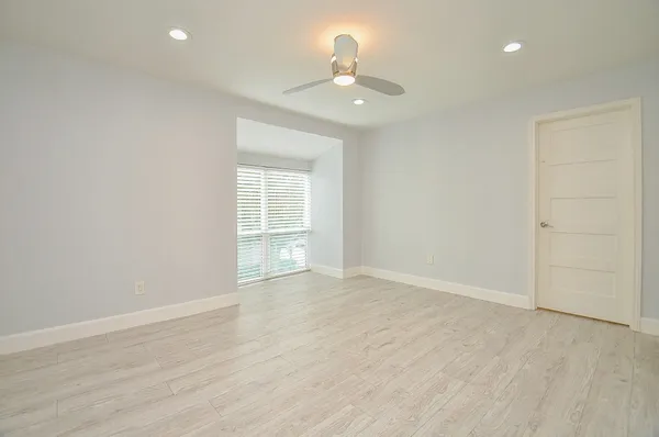 $2,250 | 12633 Memorial Drive, Unit 174, Houston, TX 77024