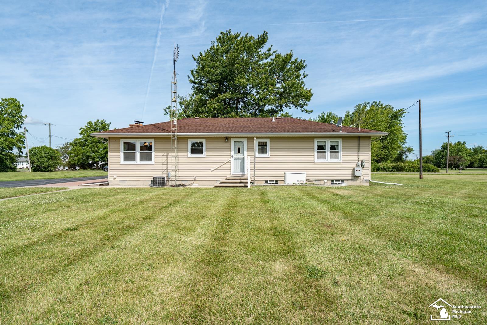 5848 Leroux Road Newport, MI 48166 - Photo 26 of 37