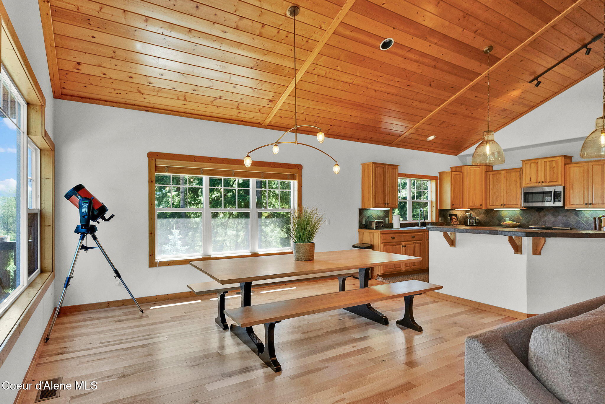 316 Brisboys Road Sagle, ID 83860 - Photo 13 of 77 Dinig Room