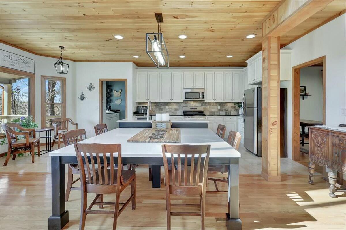 182 Rivers Edge Lane Benton, TN 37307 - Photo 9 of 62 tempImagePrhZYX