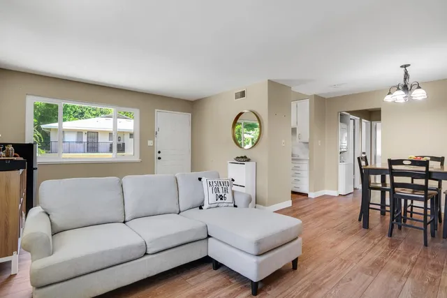 $225,000 | 6252 Cavan Drive, Unit 4, Citrus Heights, CA 95621