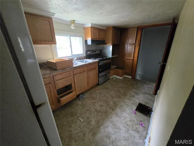 $75,000 | 105 North West Street, Stonington, IL 62567