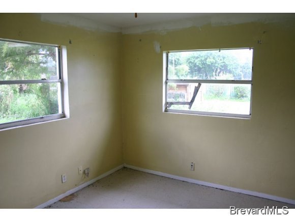 811 Washington Street Cocoa, FL 32922 - Photo 4 of 12 Additional Photo