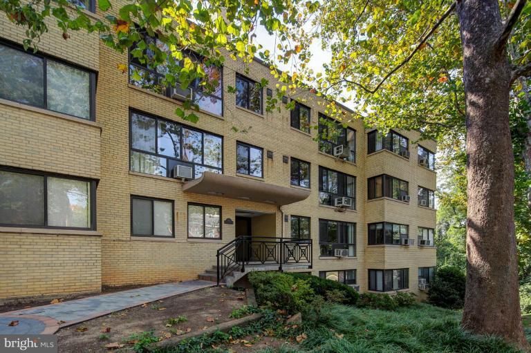3901 Tunlaw Road Northwest, Unit 101 Washington, DC 20007 - Photo 22 of 27 Exterior (General)