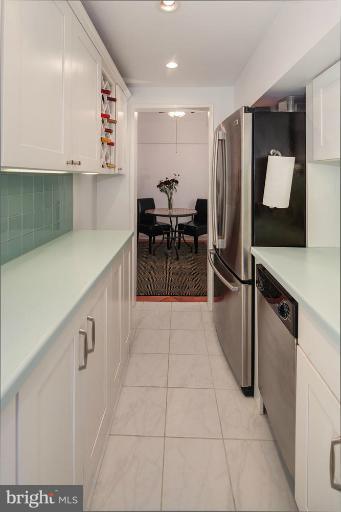 3901 Tunlaw Road Northwest, Unit 101 Washington, DC 20007 - Photo 24 of 27 Kitchen