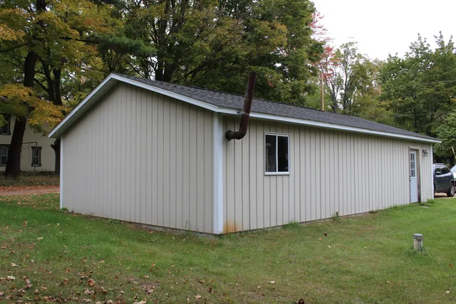 $230,000 | 18242 32nd Street, Gobles, MI 49055