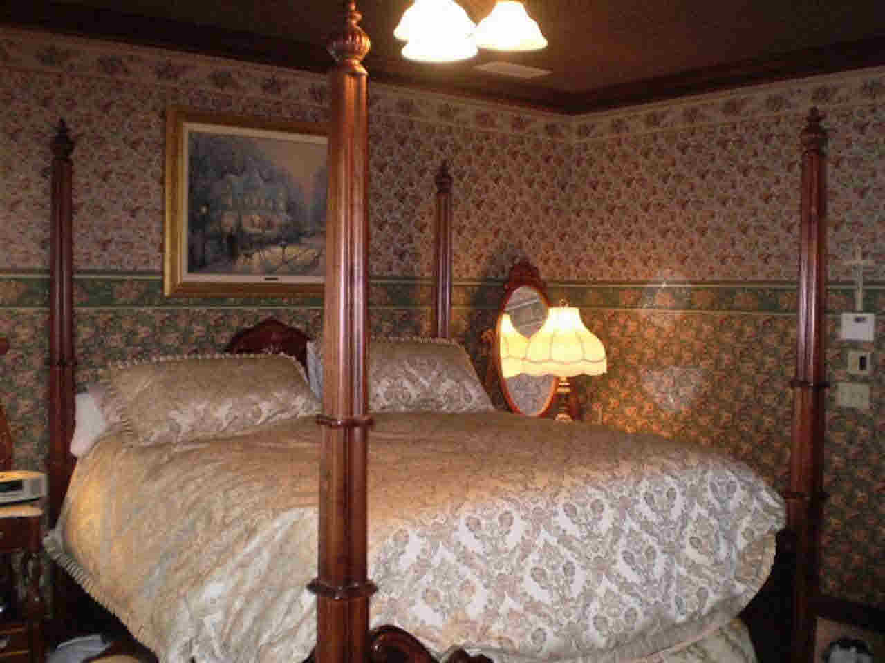 12125 North Ogden Point Road Syracuse, IN 46567 - Photo 16 of 25 Gallery Image 16