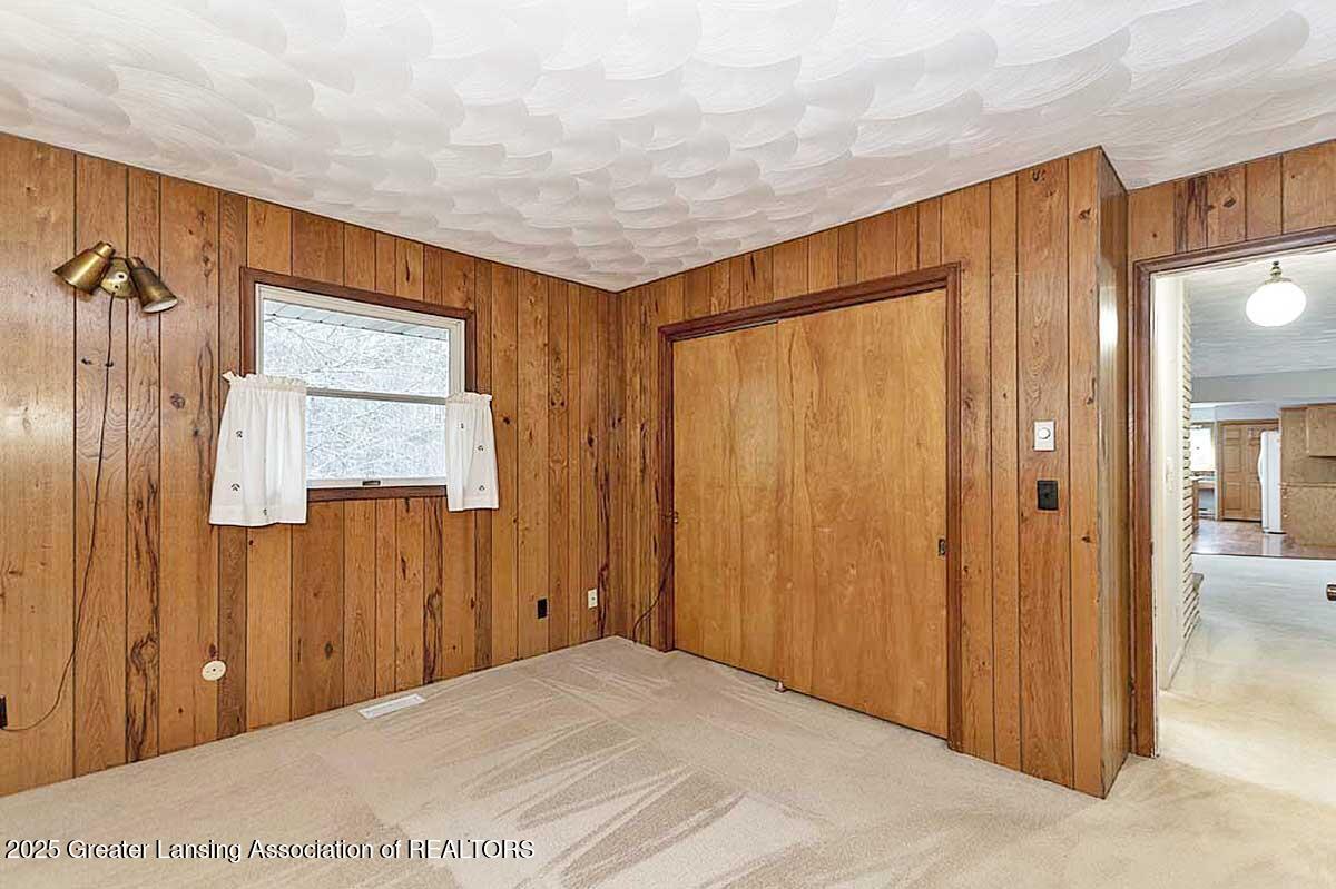 2815 Darling Road Mason, MI 48854 - Photo 24 of 43 18