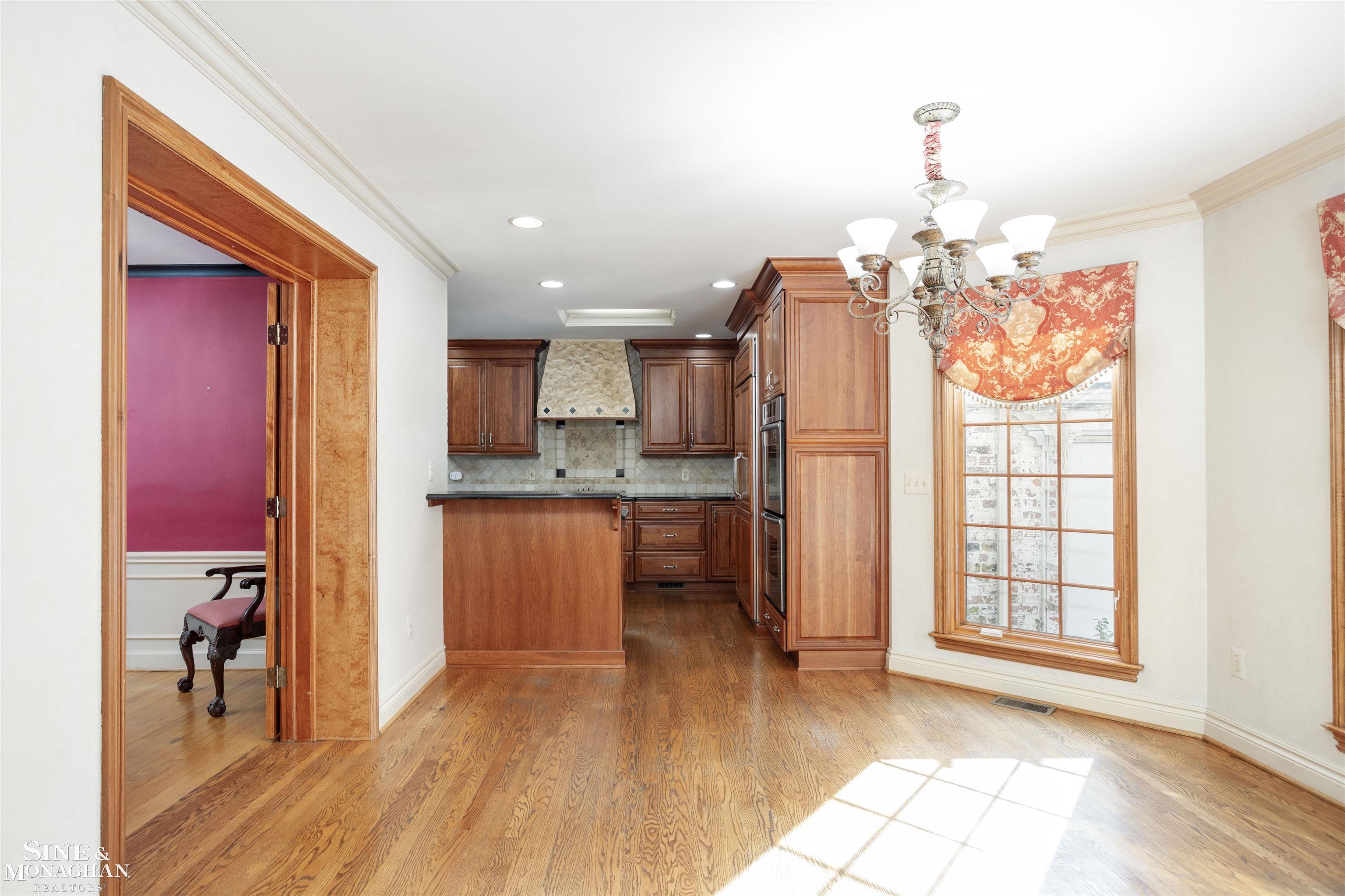 911 Whittier Road Grosse Pointe, MI 48230 - Photo 18 of 57 50166486-fe22ffdd-2aa1-4063-843d-54e2bdfbf654.JPG