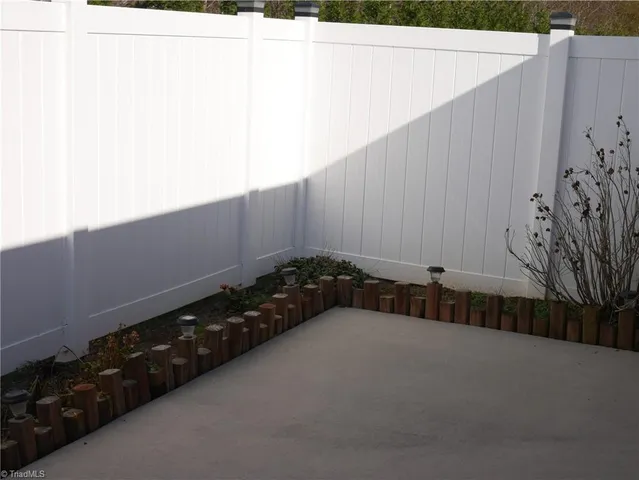 $1,395 | 3225 Hyde Pl Circle, Winston-Salem, NC 27103