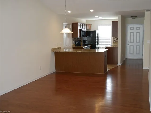 $1,395 | 3225 Hyde Pl Circle, Winston-Salem, NC 27103