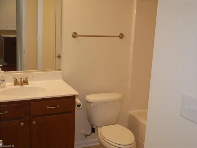 $1,395 | 3225 Hyde Pl Circle, Winston-Salem, NC 27103