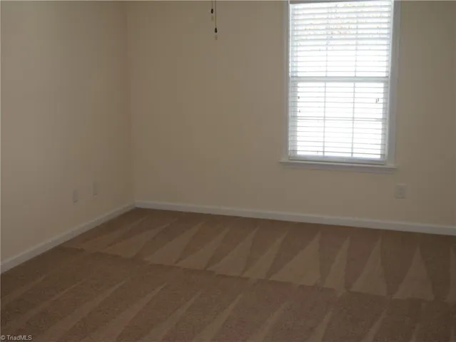 $1,395 | 3225 Hyde Pl Circle, Winston-Salem, NC 27103