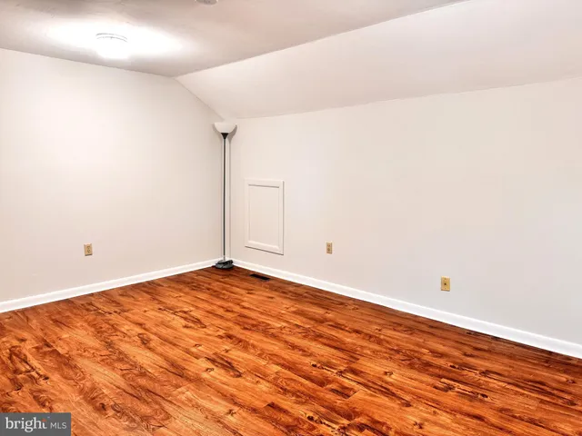 $2,950 | 191 Hampshire Drive, Plainsboro, NJ 08536