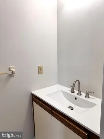 $2,950 | 191 Hampshire Drive, Plainsboro, NJ 08536