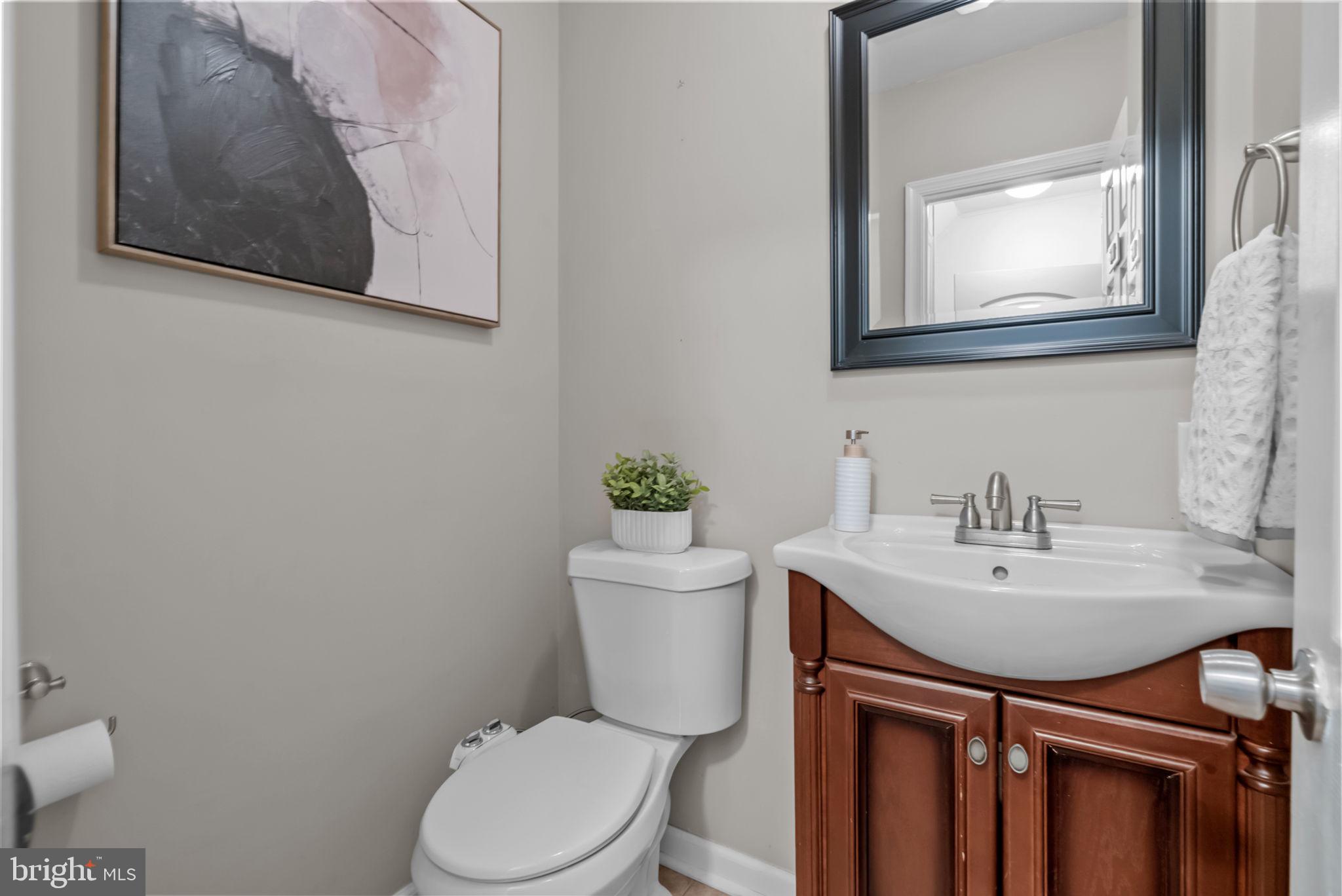 7326 Hill Road Philadelphia, PA 19128 - Photo 14 of 37 Gallery Image 14
