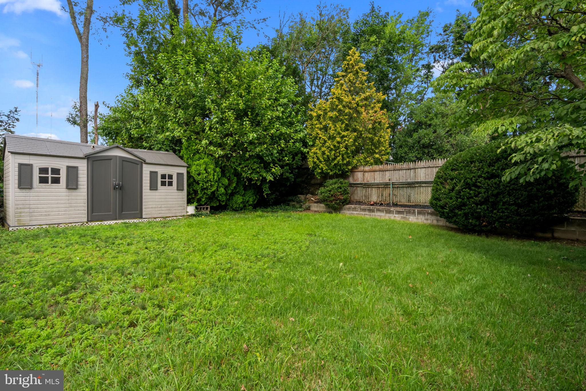 7326 Hill Road Philadelphia, PA 19128 - Photo 32 of 37 Gallery Image 32