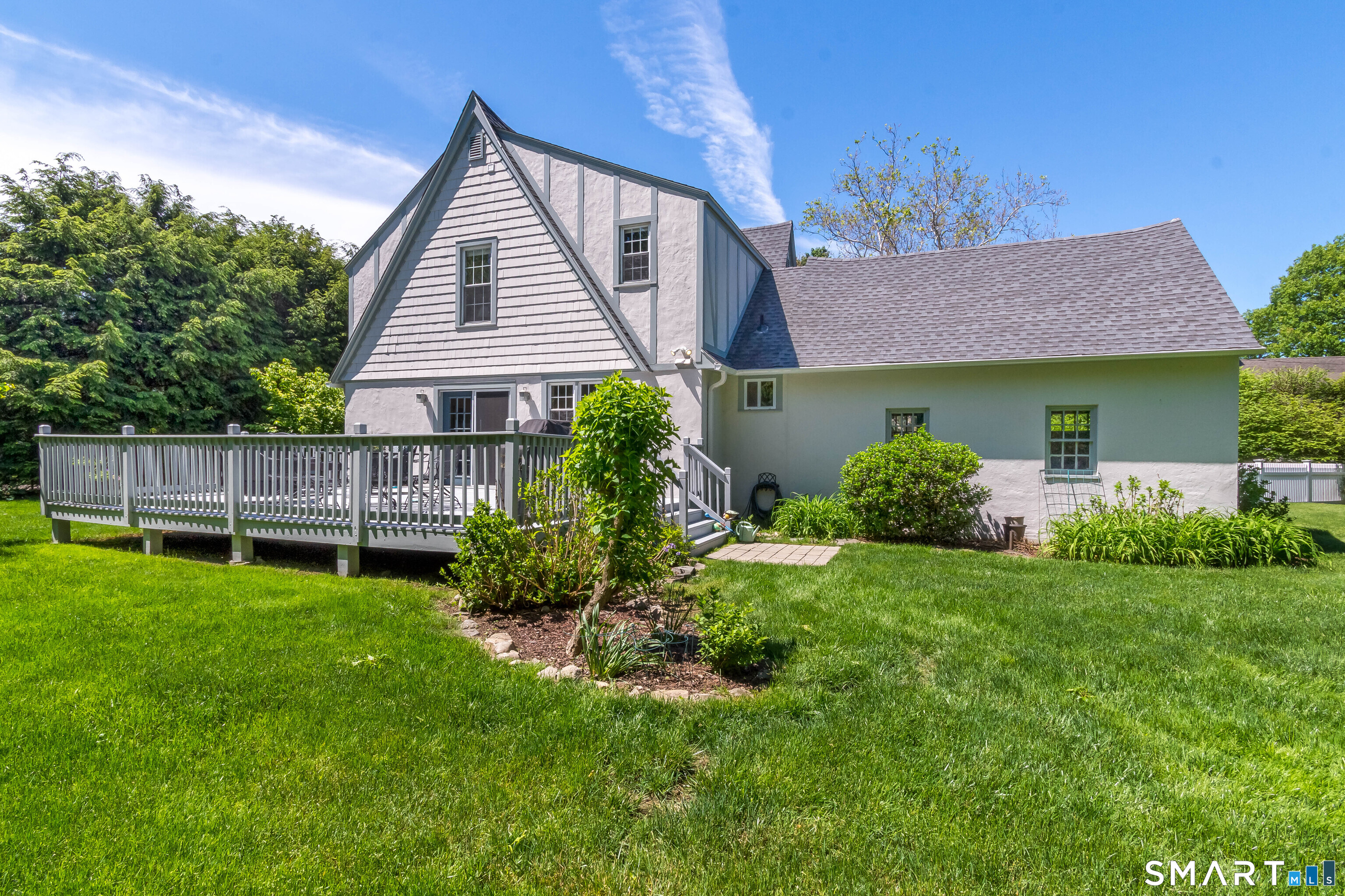 164 Ludlowe Road Fairfield, CT 06824 - Photo 28 of 40