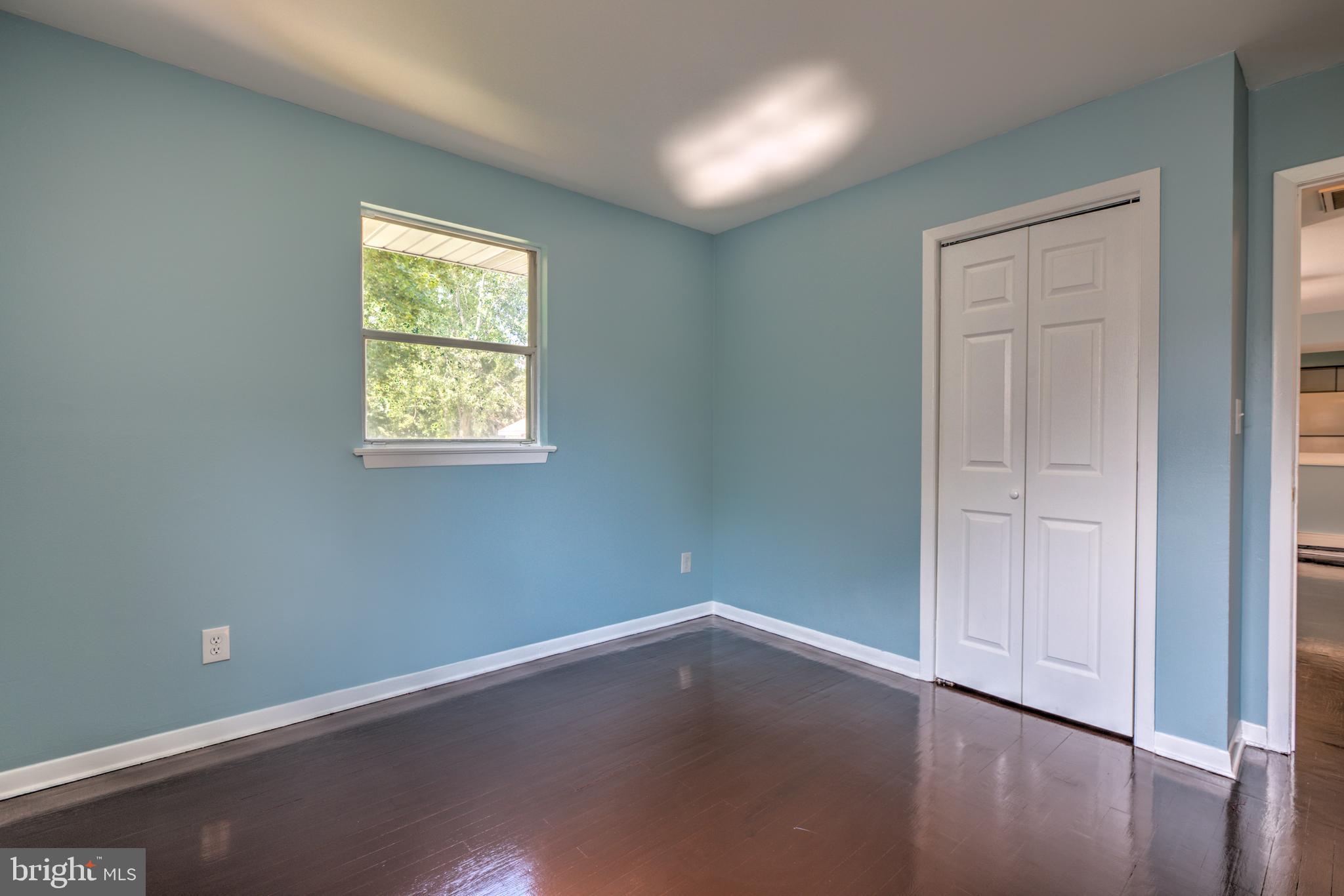 650 Edinburg Road Hamilton, NJ 08619 - Photo 19 of 31 2nd Bedroom