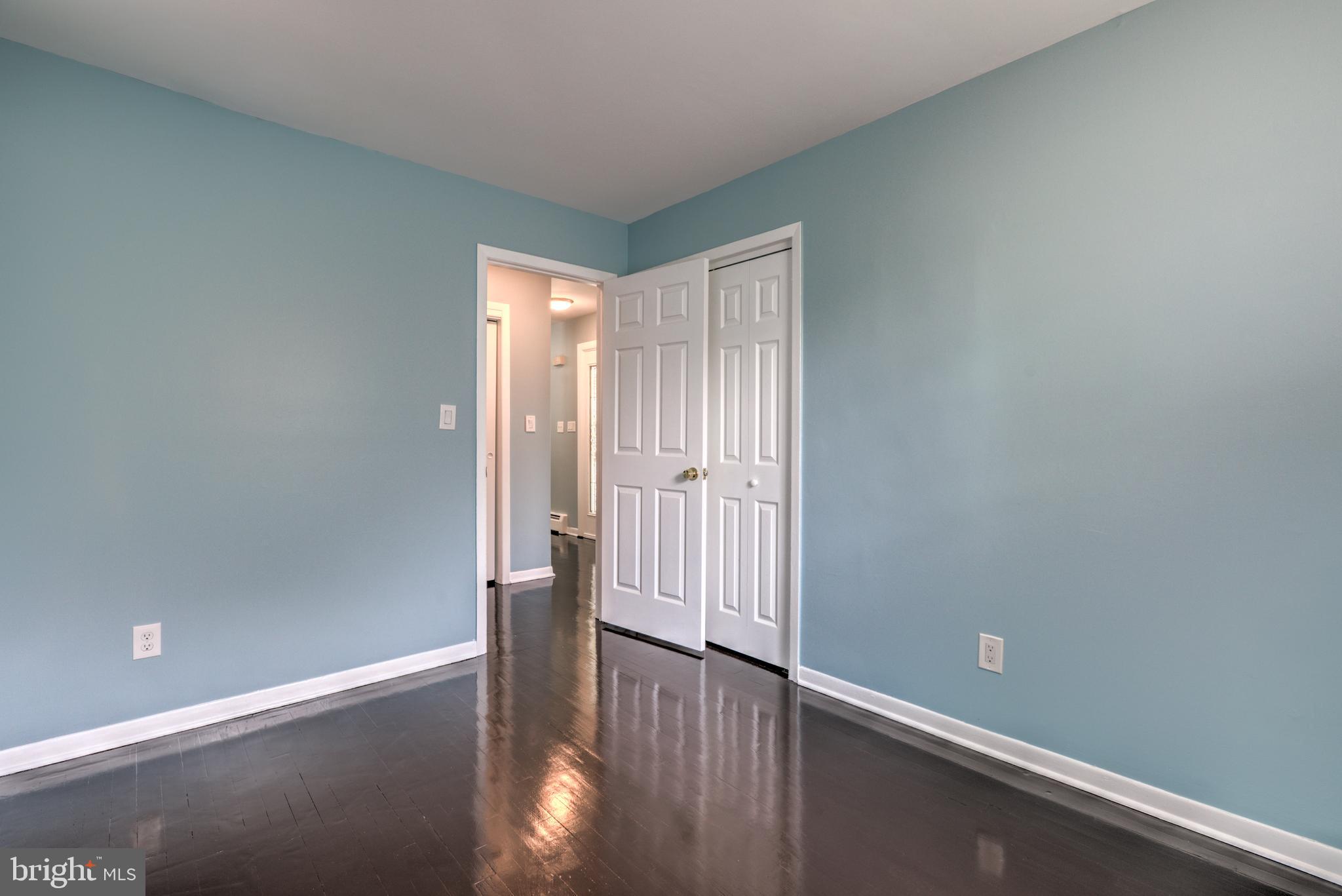 650 Edinburg Road Hamilton, NJ 08619 - Photo 21 of 31 3rd Bedroom