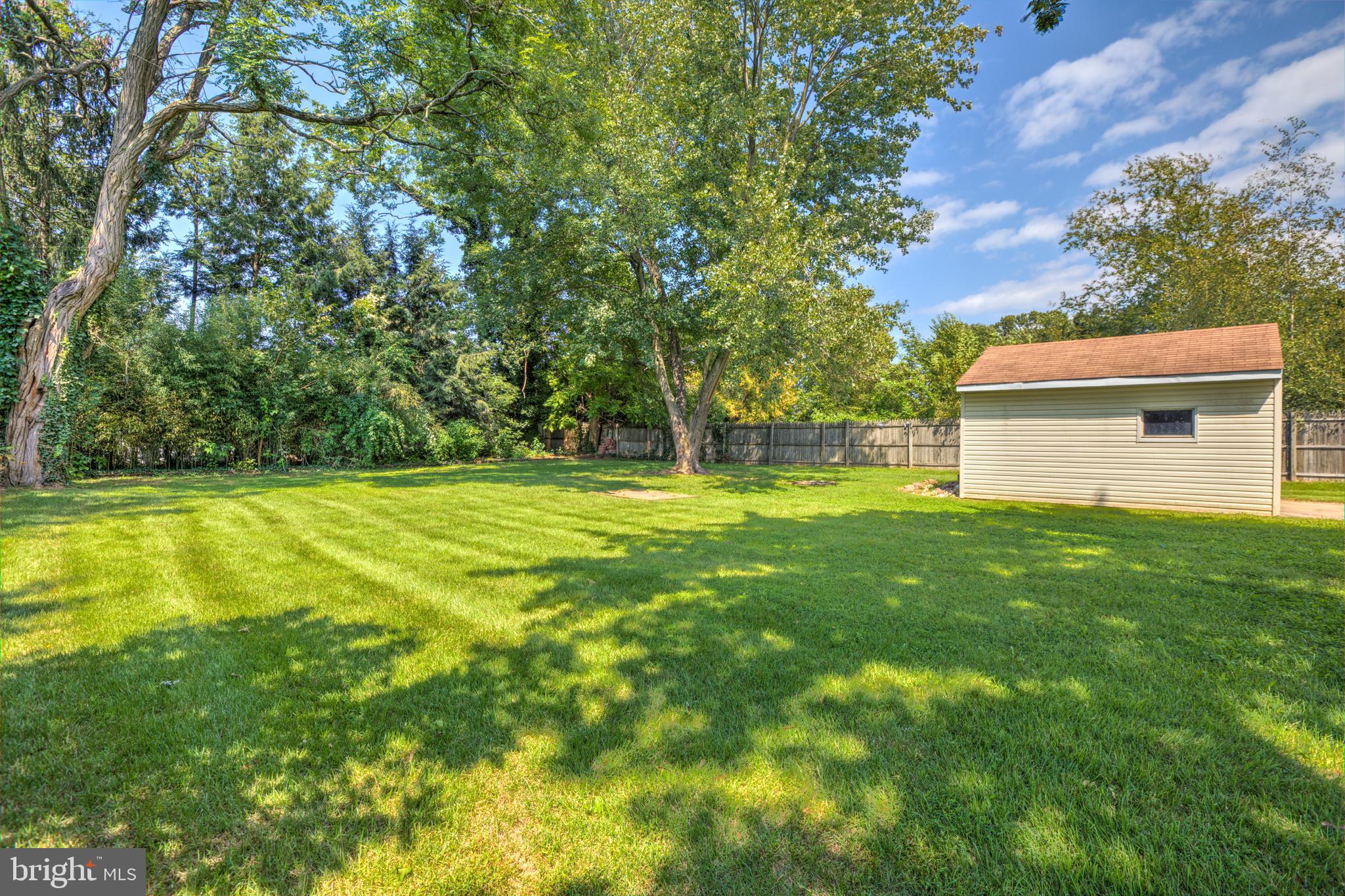 650 Edinburg Road Hamilton, NJ 08619 - Photo 29 of 31 So much space