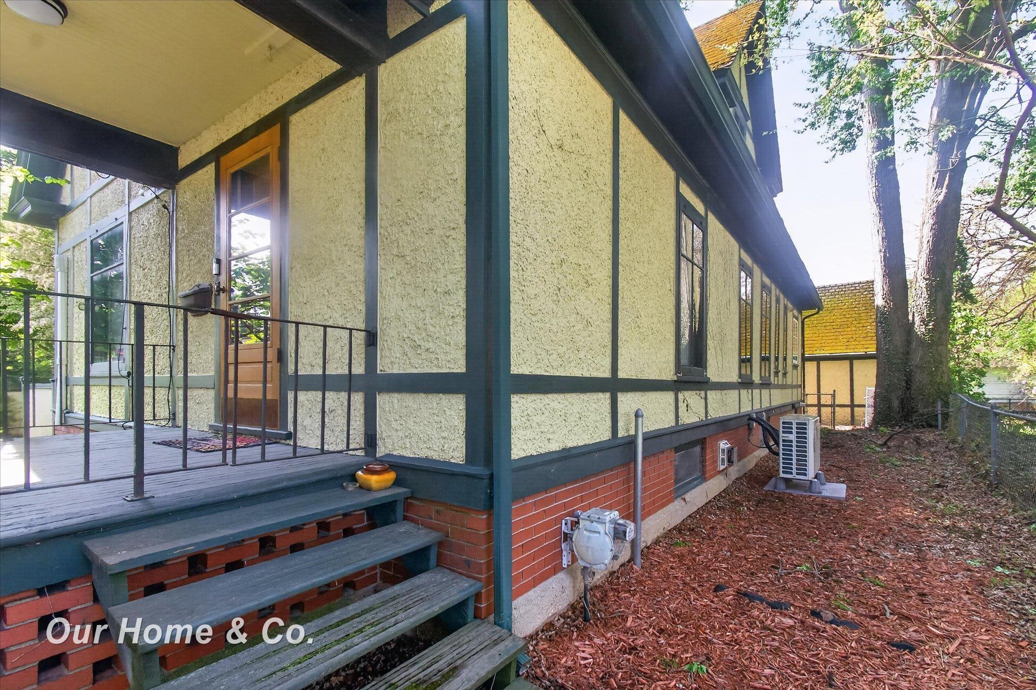 1872 McKinley Avenue Bay City, MI 48708 - Photo 5 of 63