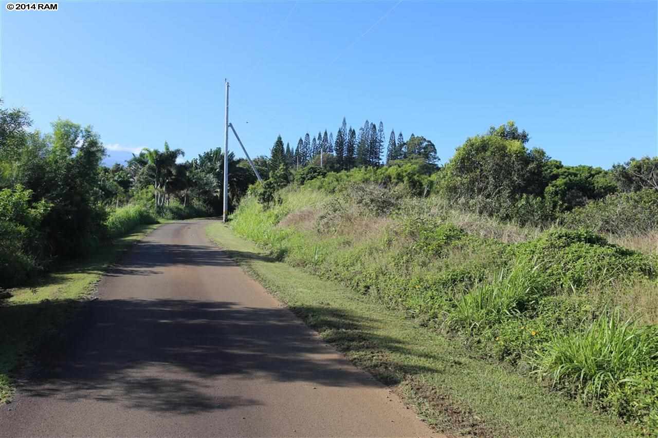 0 Haumana Road, Unit 103 Haiku, HI 96708 - Photo 4 of 13 a view of a street