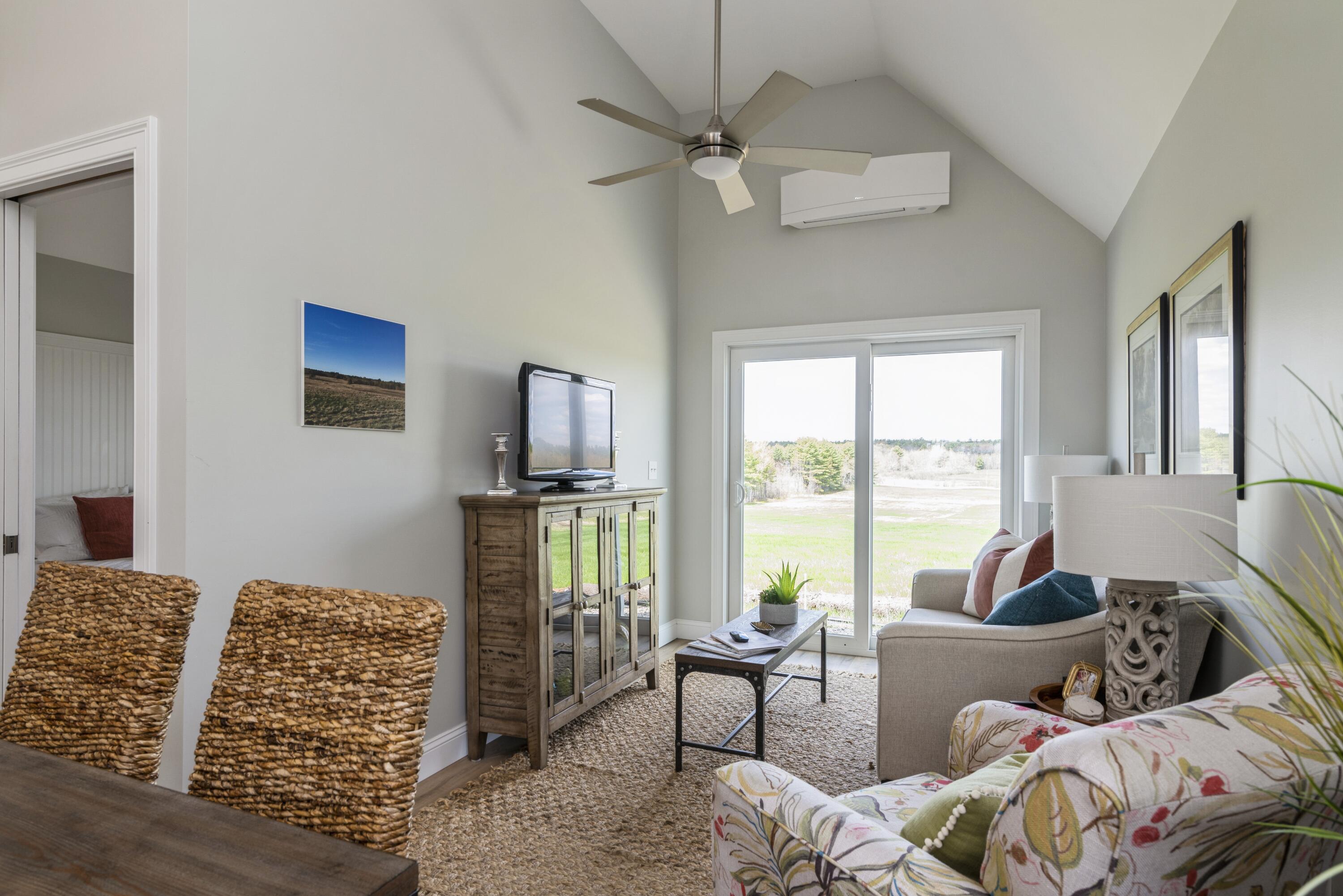 994 Portland Road, Unit 7 Saco, ME 04072 - Photo 4 of 13 08_994PortlandRd_2008_HiRes