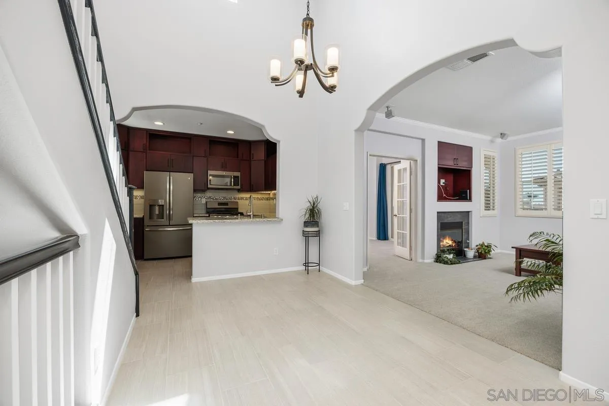 3683 Jetty Point Carlsbad, CA 92010 - Photo 4 of 30 Gallery Image 4