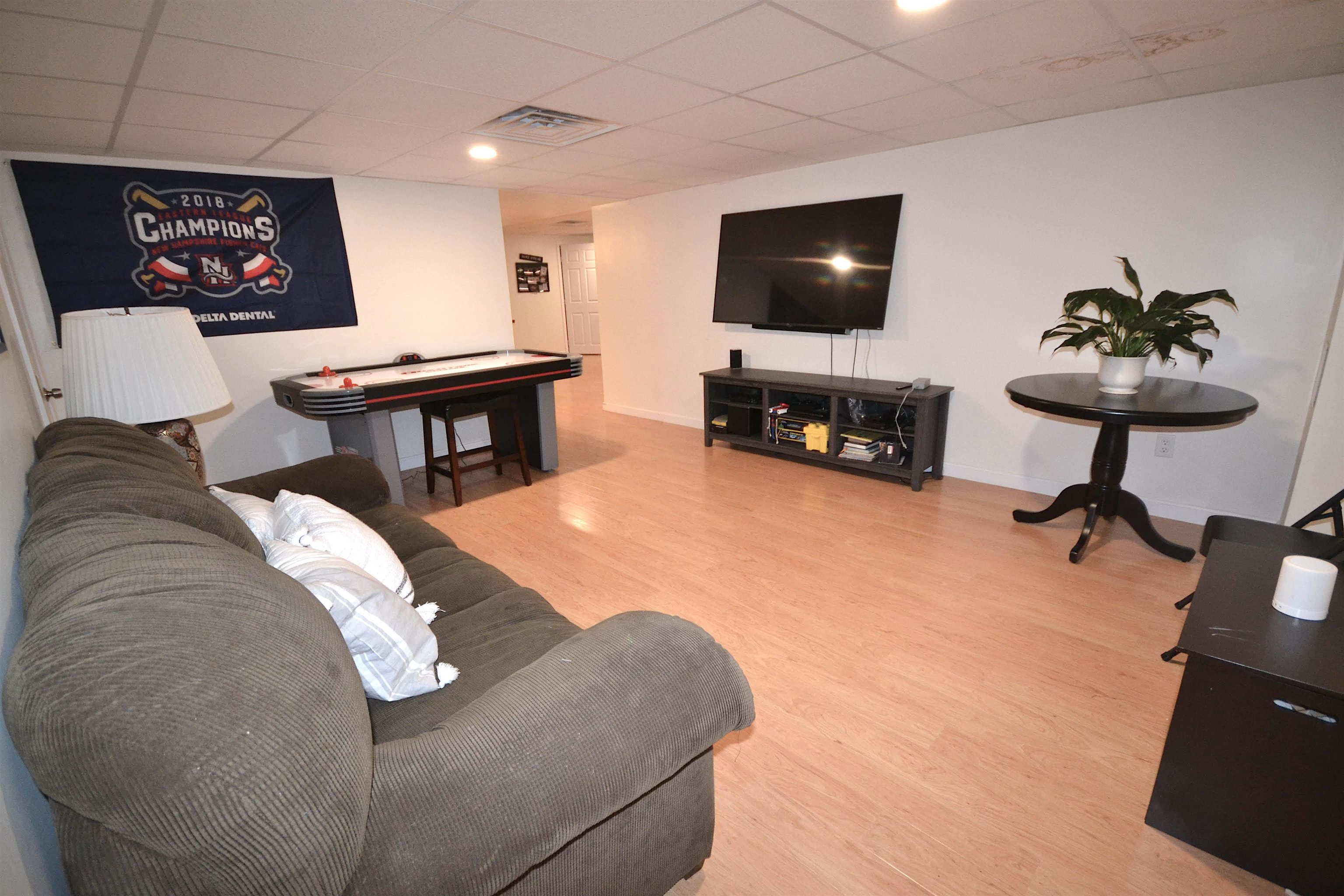 90 Springwood Way Manchester, NH 03102 - Photo 26 of 40